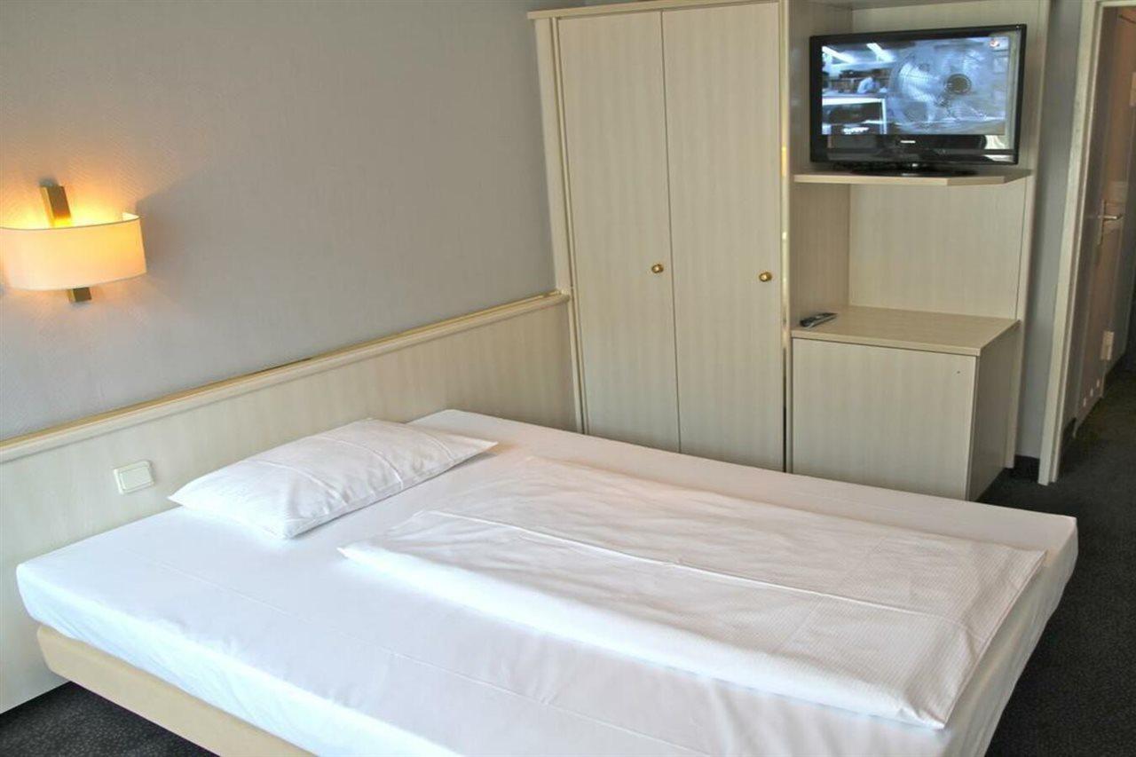 Berlin Plaza Hotel Am Kurfuerstendamm Экстерьер фото