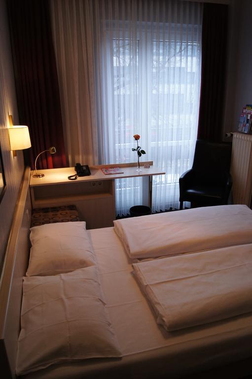 Berlin Plaza Hotel Am Kurfuerstendamm Номер фото