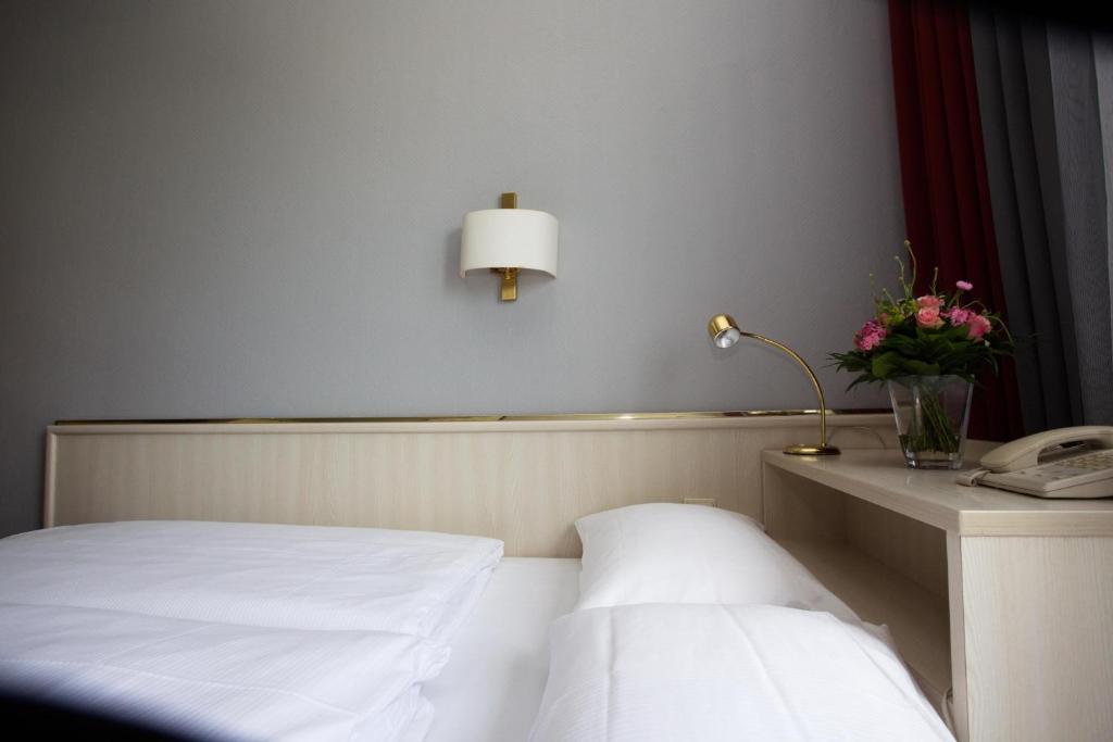 Berlin Plaza Hotel Am Kurfuerstendamm Номер фото