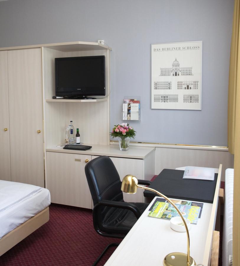 Berlin Plaza Hotel Am Kurfuerstendamm Экстерьер фото