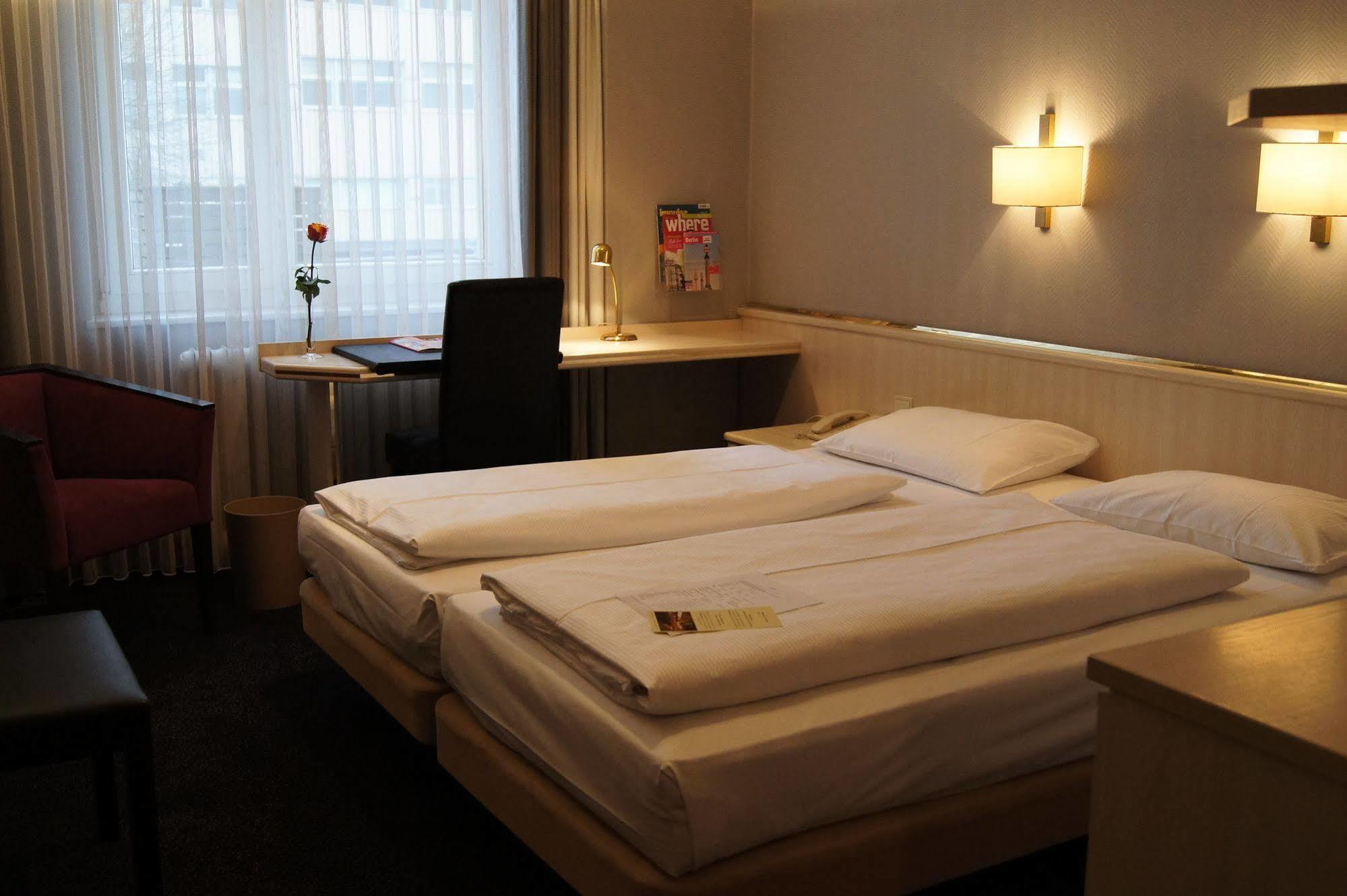 Berlin Plaza Hotel Am Kurfuerstendamm Экстерьер фото